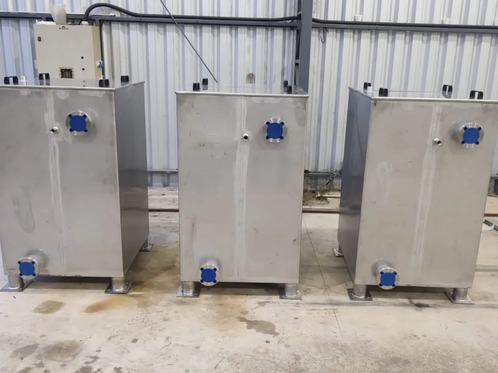 Continental Pneus — Fabricação de tanques de armazenamento